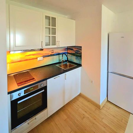 City Apartment Omis Luaran gambar