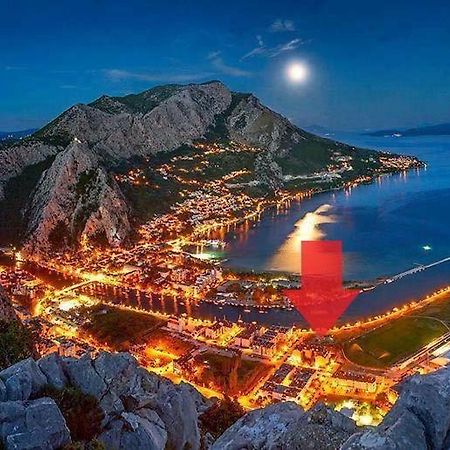 City Apartment Omis Luaran gambar