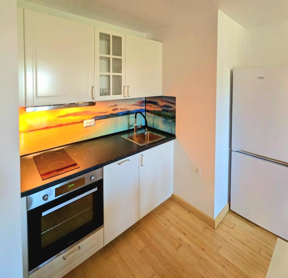 City Apartment Omis Luaran gambar