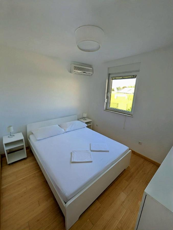 City Apartment Omis Luaran gambar